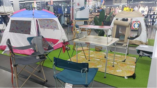 露營遇上“五一” 門店斷貨工廠趕工，戶外用品市場在野蠻生長中持續(xù)擴(kuò)容